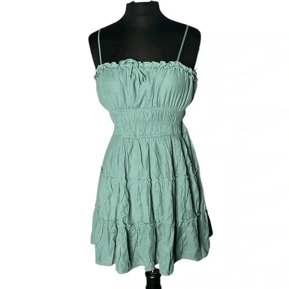 Trixxi by Francesca’s Sage Green Ruffled Sleeveless Mini Dress Size XL - Picture 1 of 8